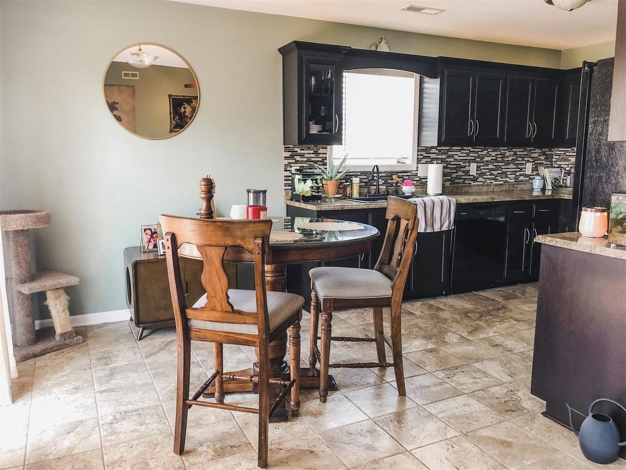 2628 Arthurs Ct - Photo 4 of 15