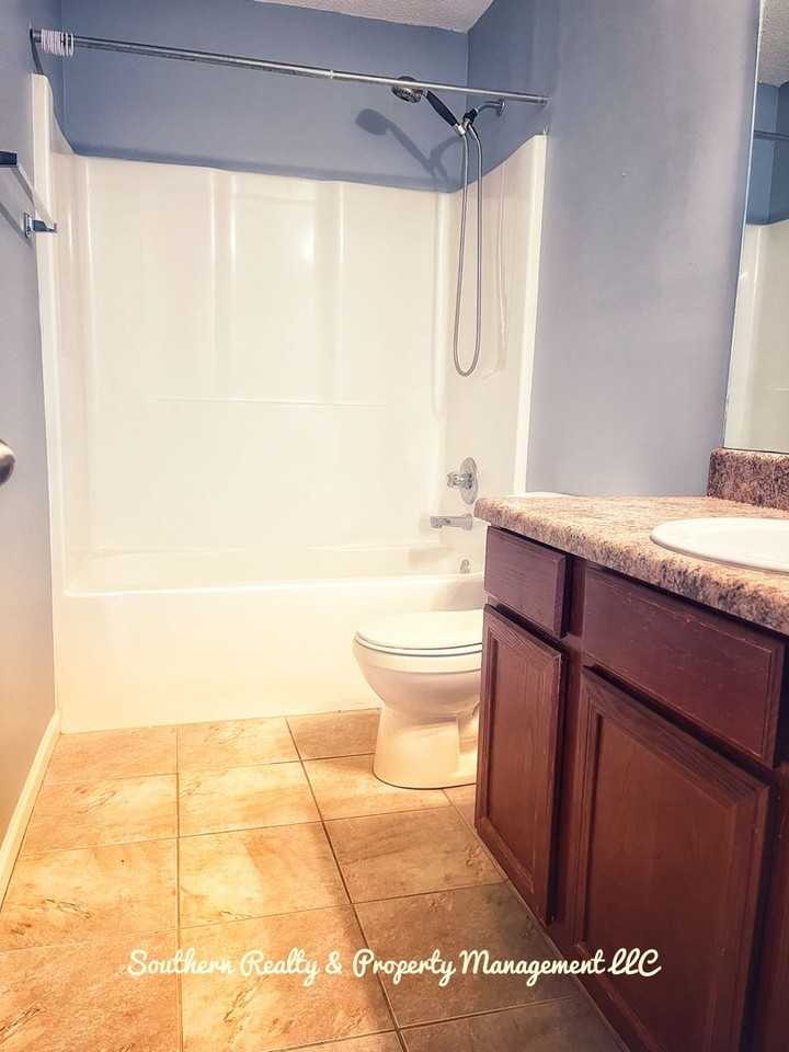 151 Barnes Ct - Photo 6 of 17