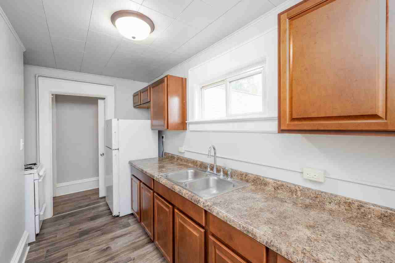 189 E Merrill Ave - Photo 3 of 14