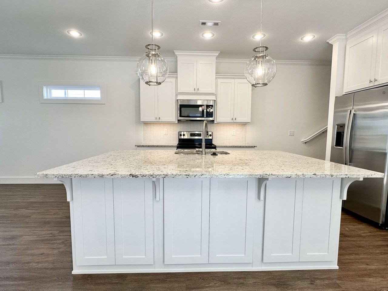 4255 W Bronco - Photo 4 of 28