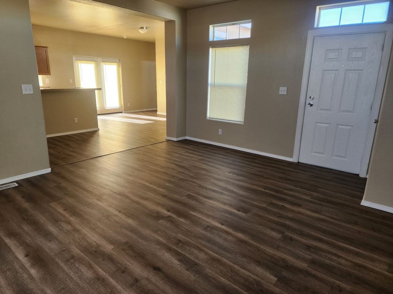 3717 Cesar Chavez Dr - Photo 3 of 14
