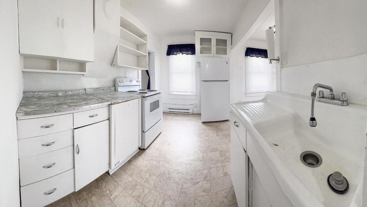 814 1st St - Photo 2 of 10