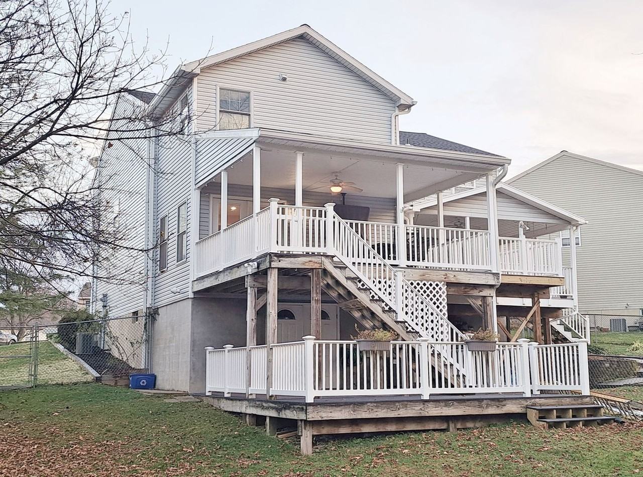 417 Debbi Ct - Photo 3 of 50