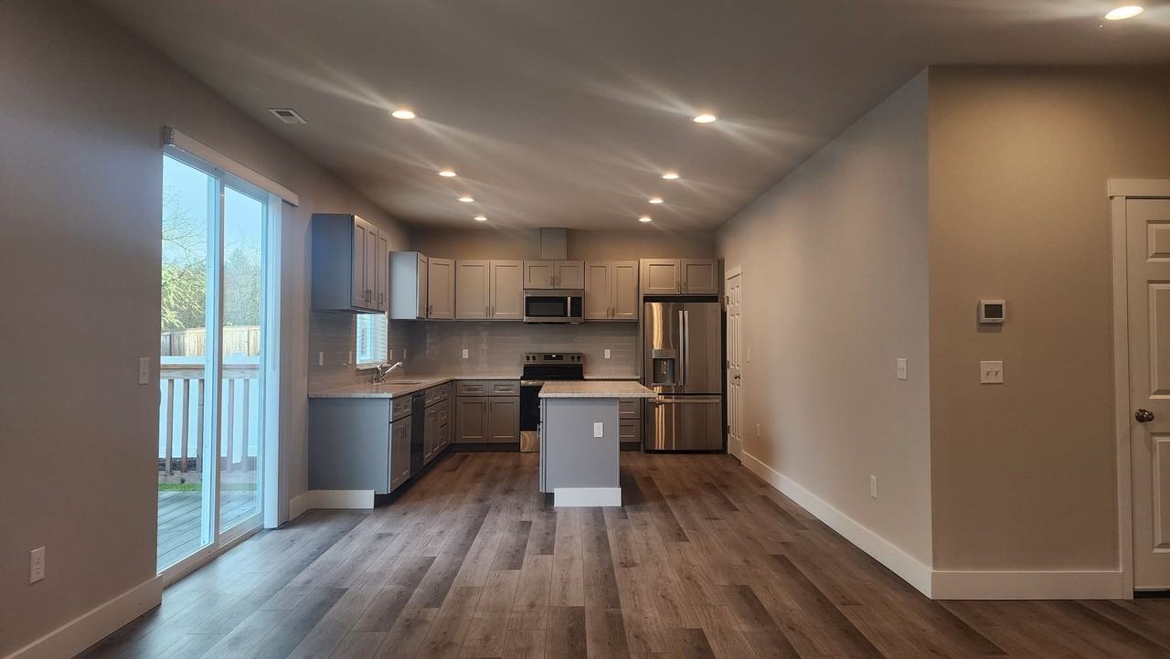 15632 View Dr Se - Photo 6 of 39