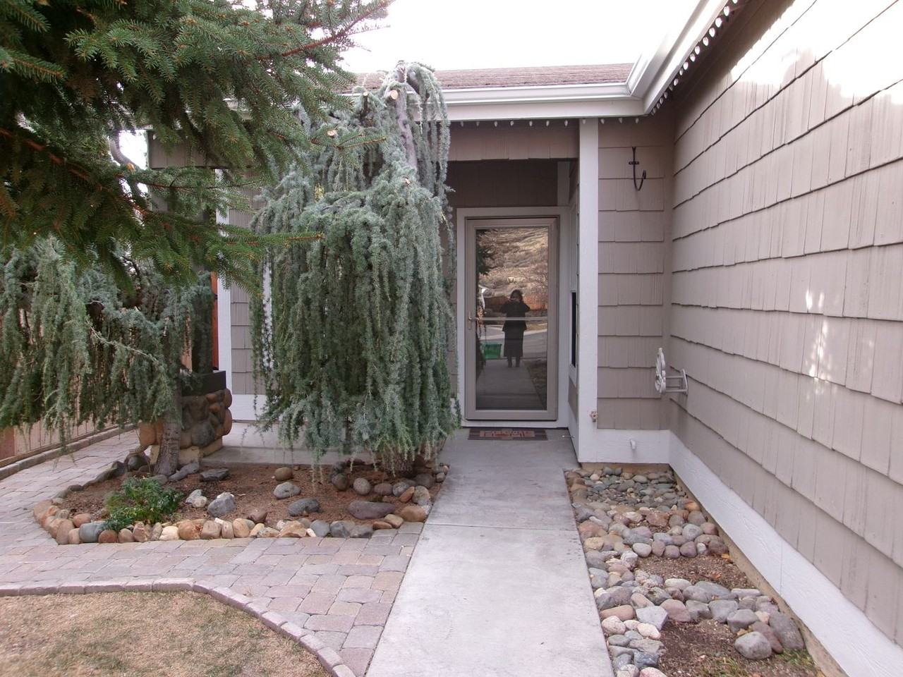 3369 Modena Dr - Photo 2 of 13