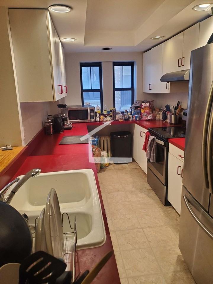 450 Park Dr - Photo 7 of 25