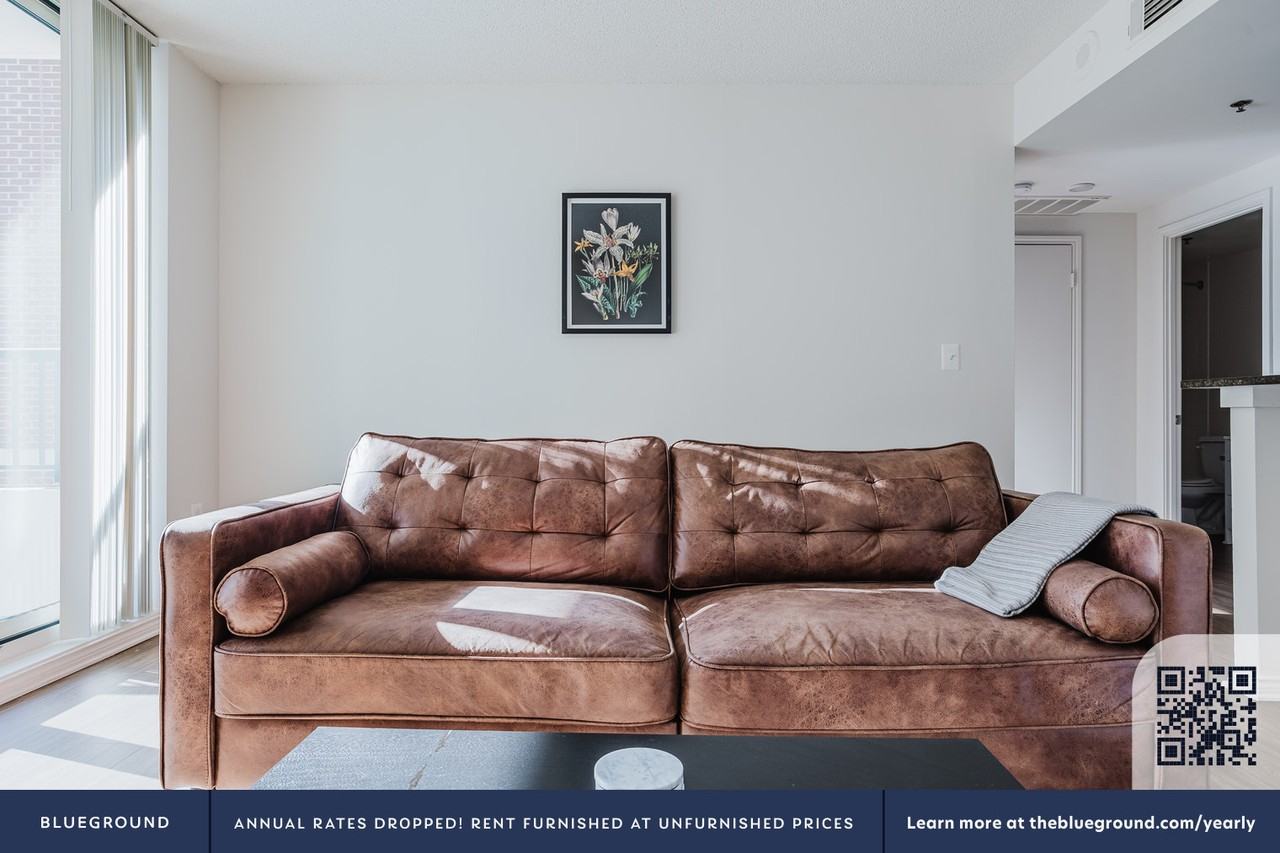 850 N Randolph St #1007 - Photo 4 of 20