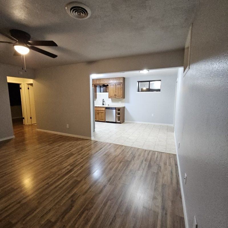 204 Pepper St #NA - Photo 3 of 11