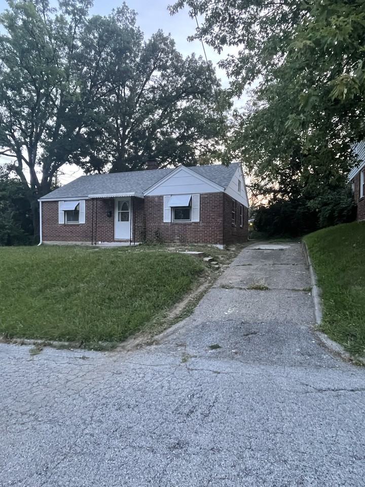 791 S Miller Ct #NA - Photo 3 of 8