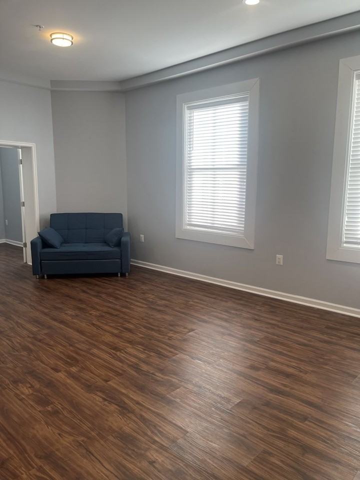 The Aria - Photo 4 of 44