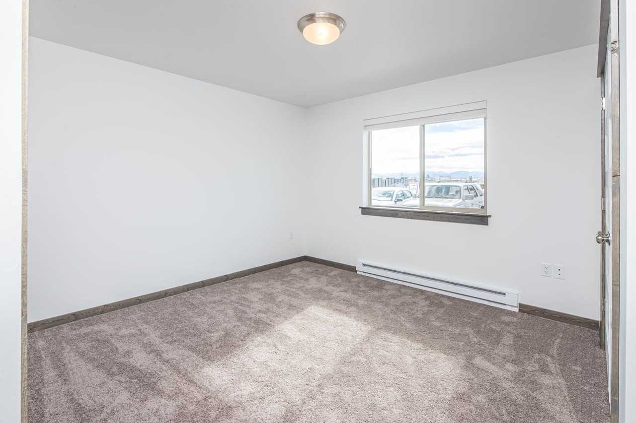 1901 Golden West Drive - Photo 7 of 34