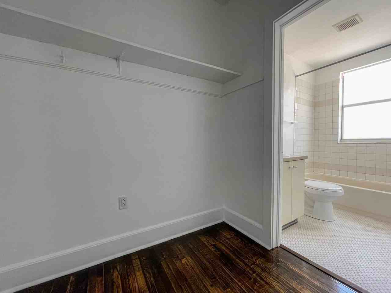 Design District Studios - Photo 3 of 11