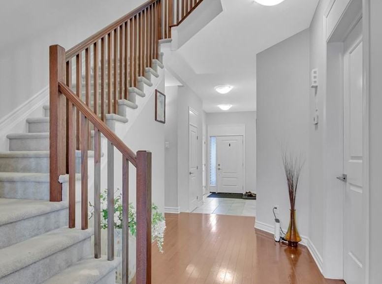 217 Hawkmere Way - Photo 3 of 50