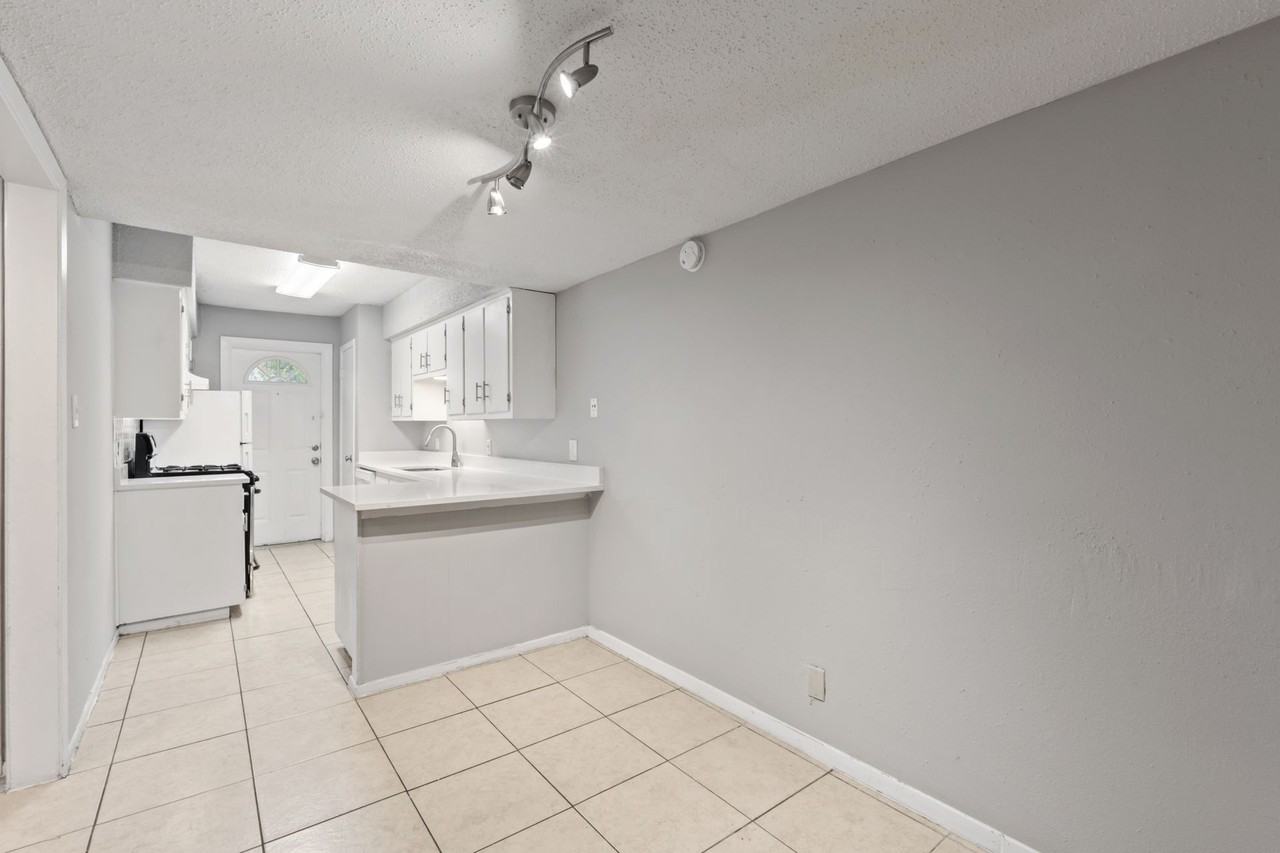 04 Flats - Photo 4 of 47