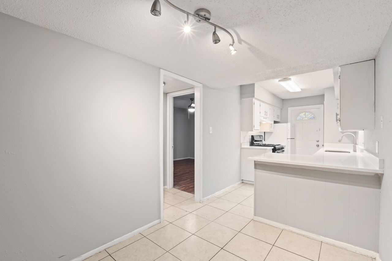 04 Flats - Photo 5 of 47