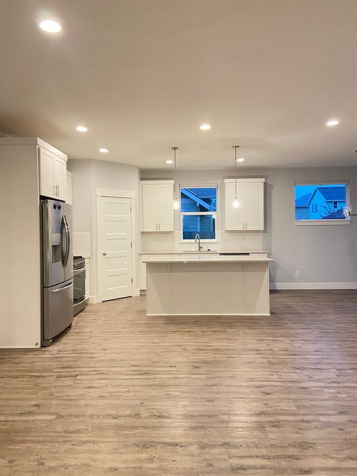 1632 2nd St - Photo 2 of 16