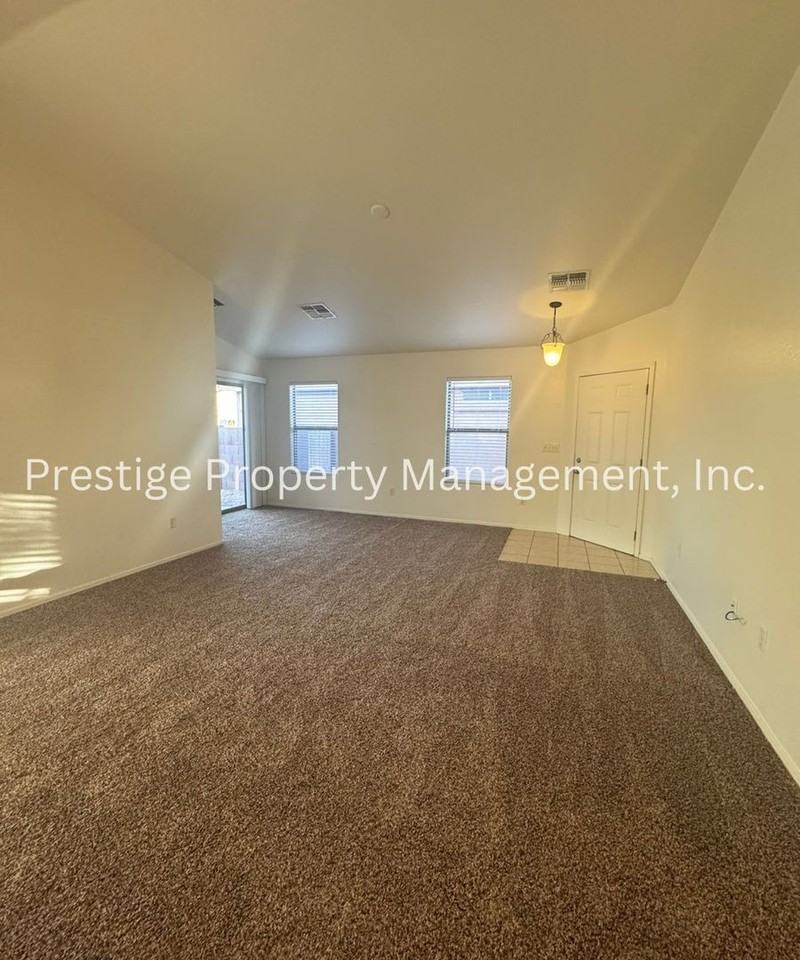 13199 E Alley Spring Dr - Photo 5 of 24