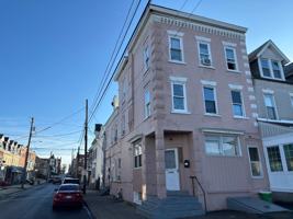 featured image of 1428 W Gordon St