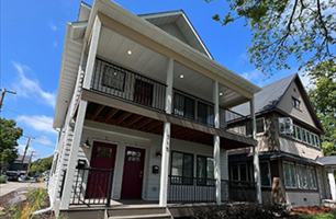 featured image of 1125 8th St Se #1