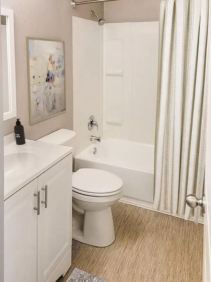 Hudson Court Apartments - Photo 4 of 8