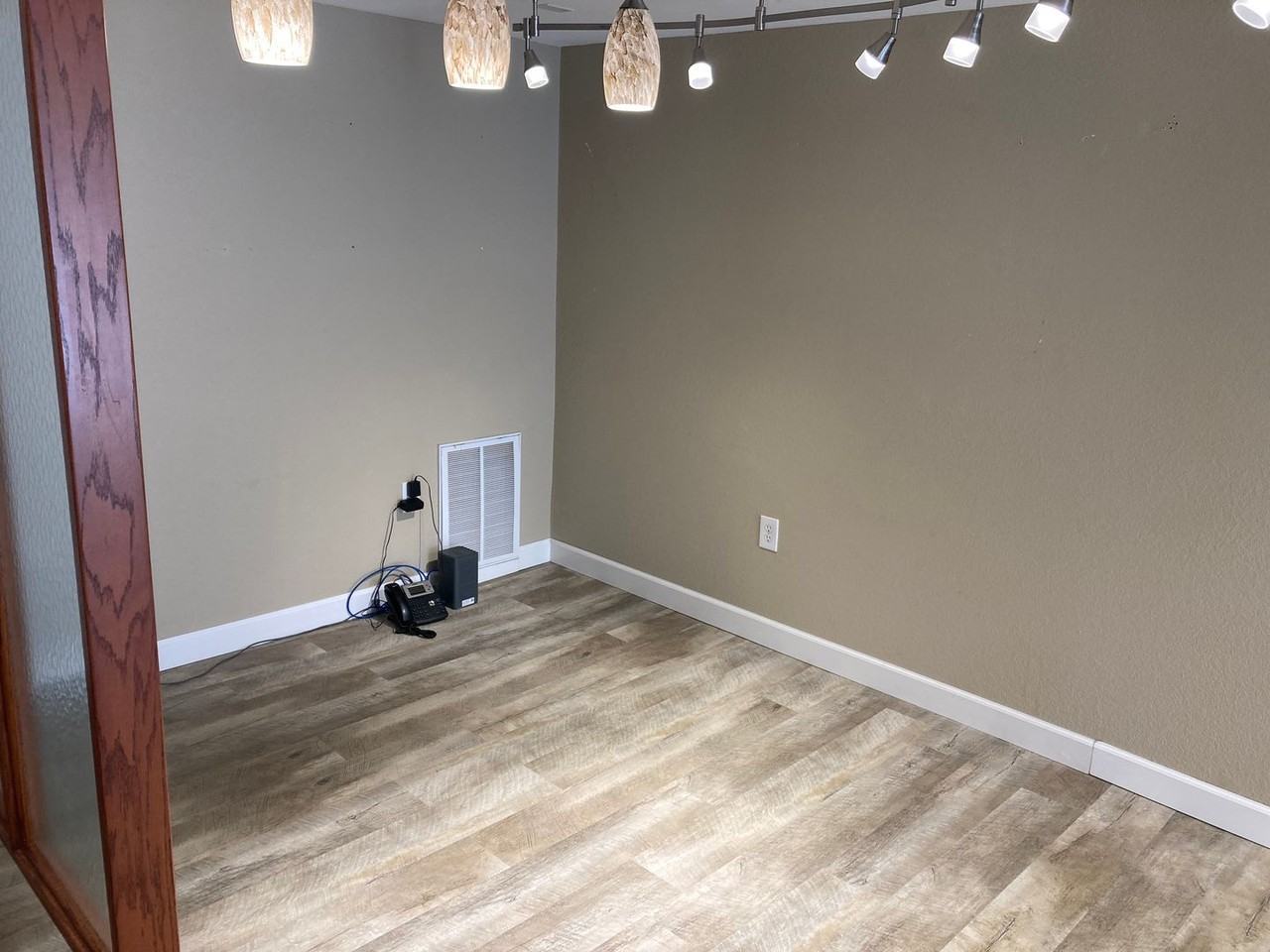 115 West Newton St - Photo 3 of 22