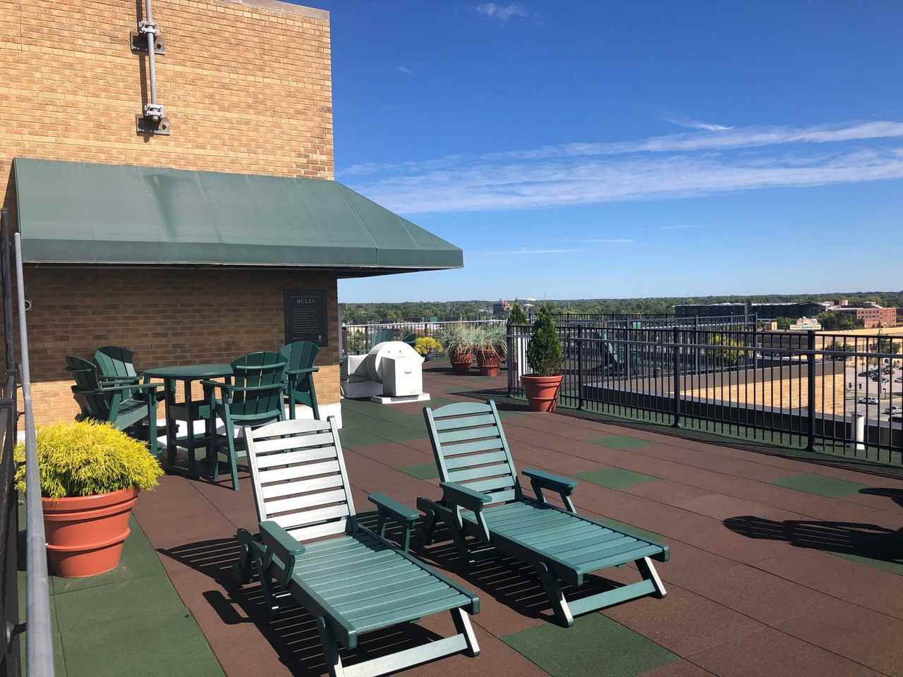 Westberry Highrise Apartments - Photo 3 of 6