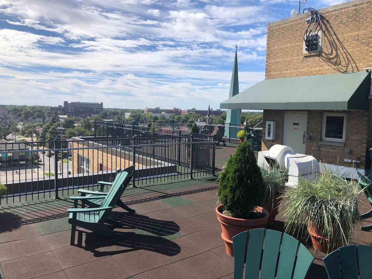 Westberry Highrise Apartments - Photo 5 of 6