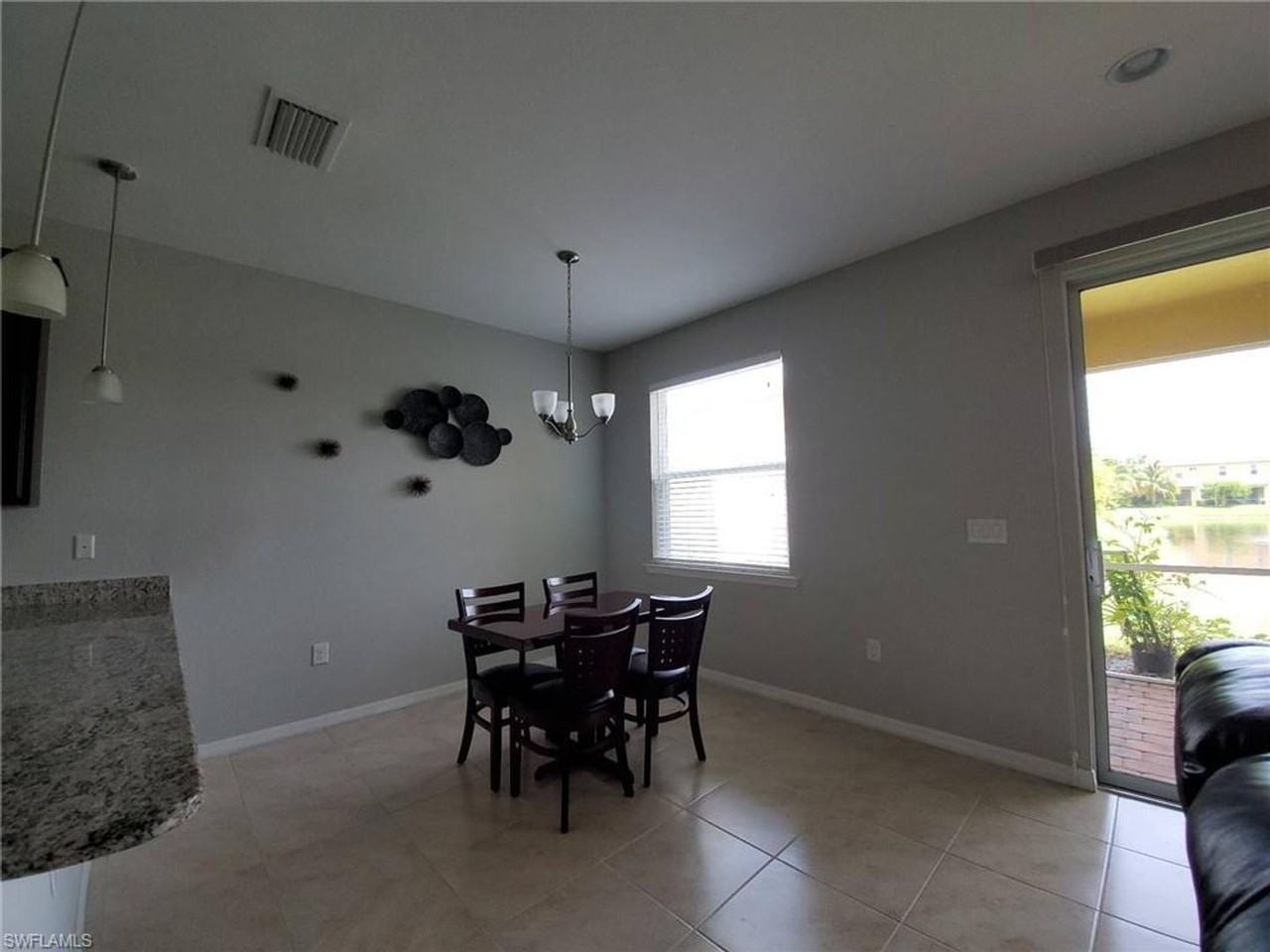 3878 Burrfield St - Photo 4 of 24