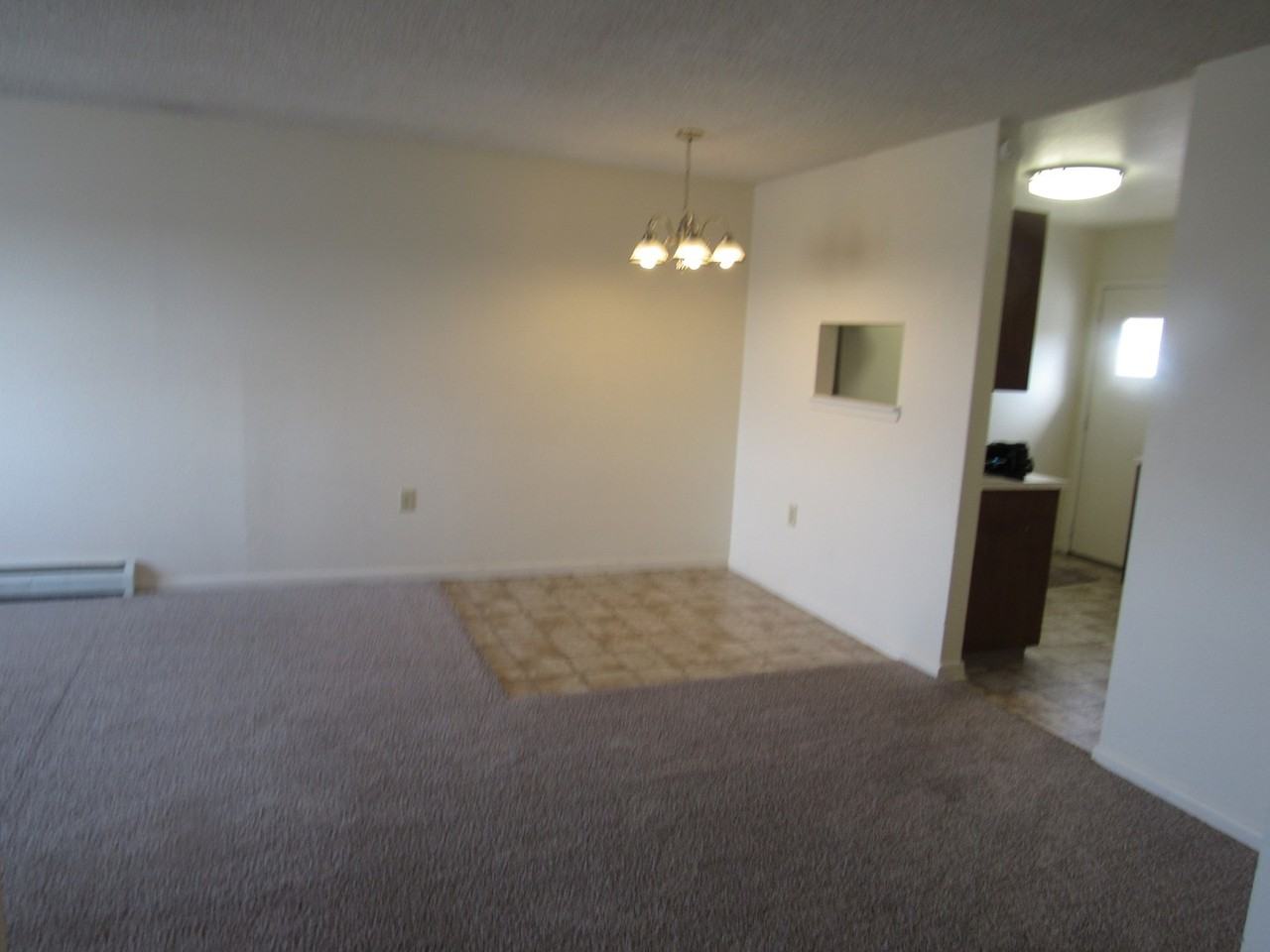 1120 S Nebraska Ave - Photo 4 of 15