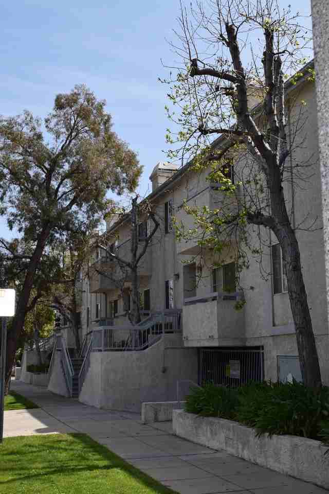 101 S. 7th Street, Burbank - Photo 4 of 5