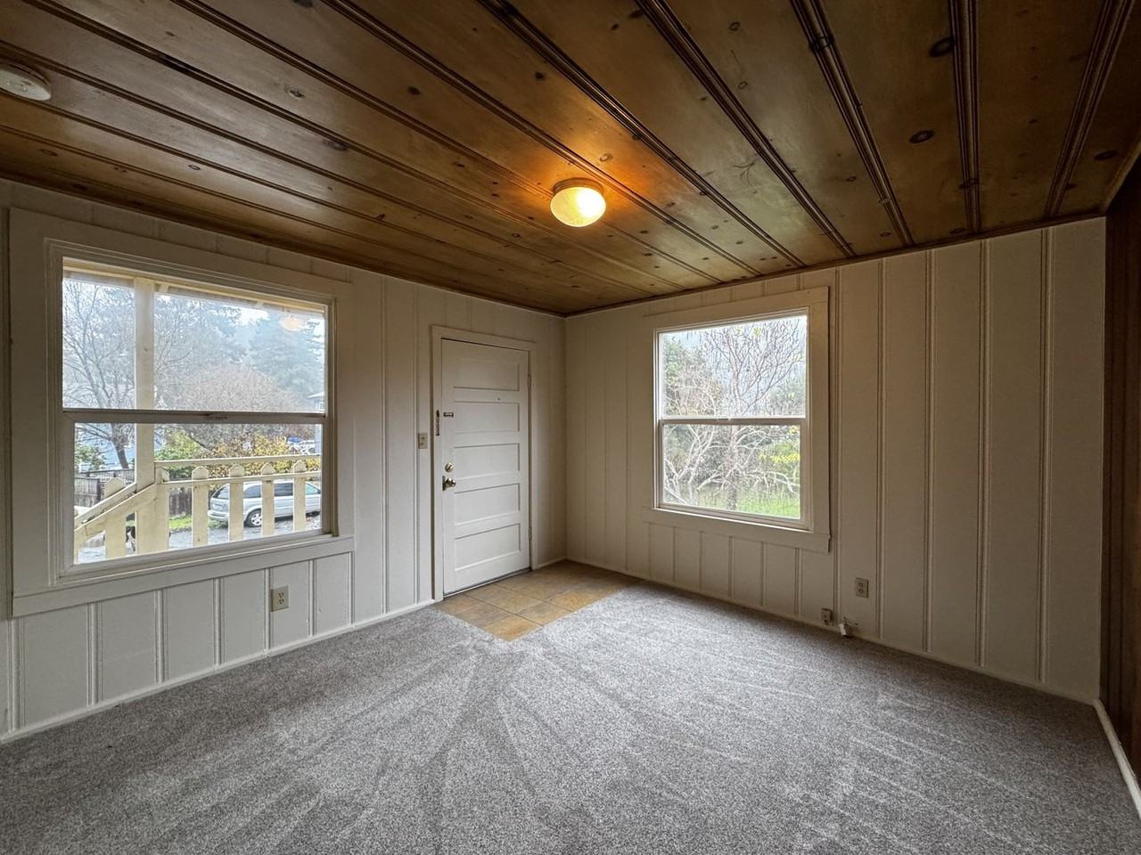 002-08 - Photo 6 of 33