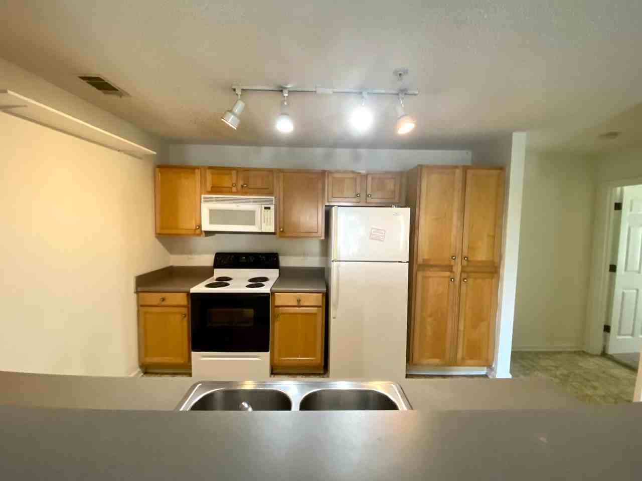 1301 Harts Cove - Photo 6 of 42