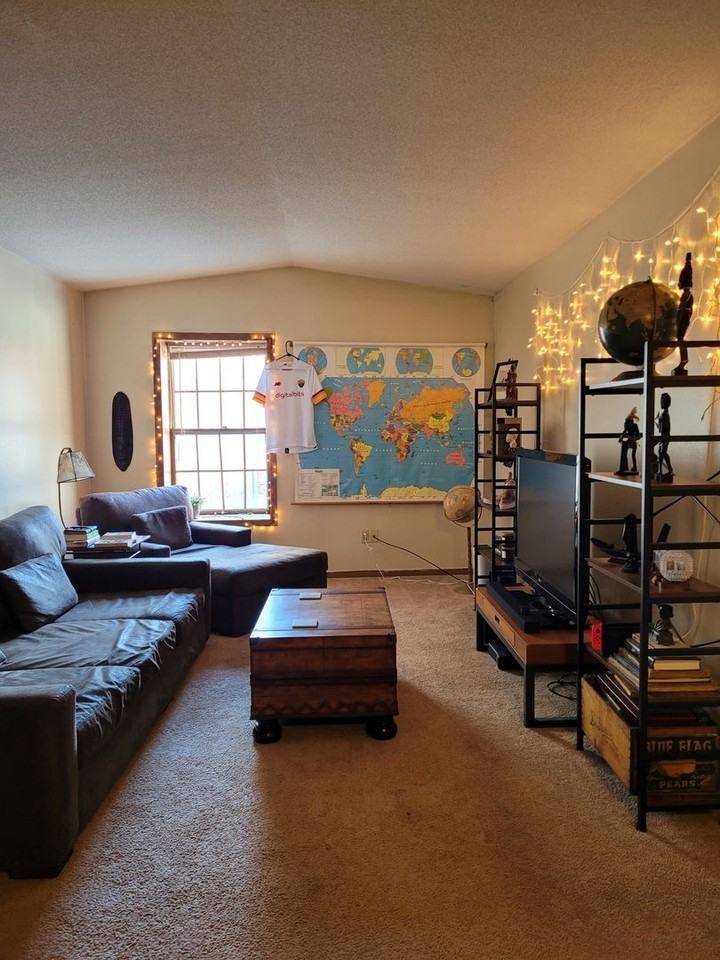 114 S Main St - Photo 3 of 6