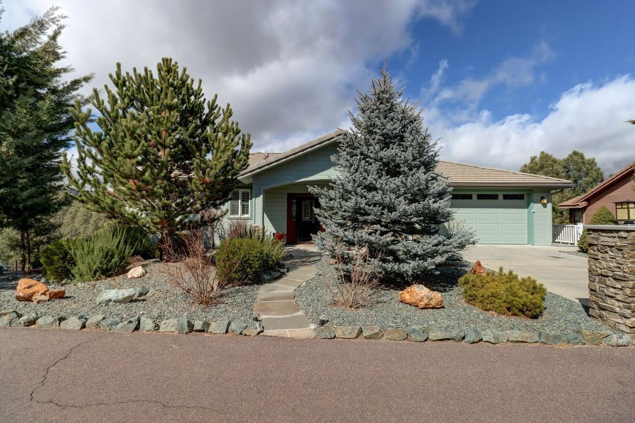 2870 W Crestview Dr - Photo 4 of 50