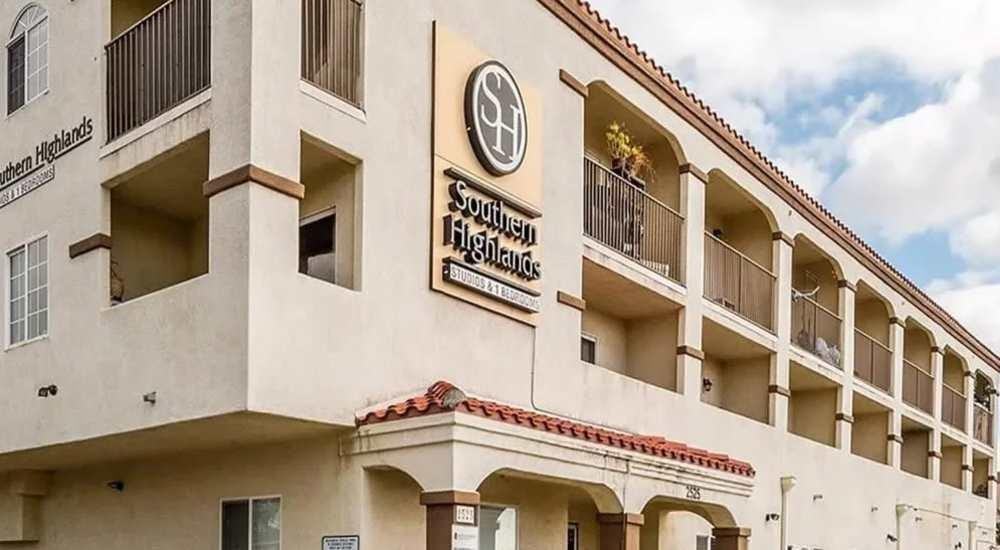 2525 Southern Highland Ave. - Photo 3 of 13