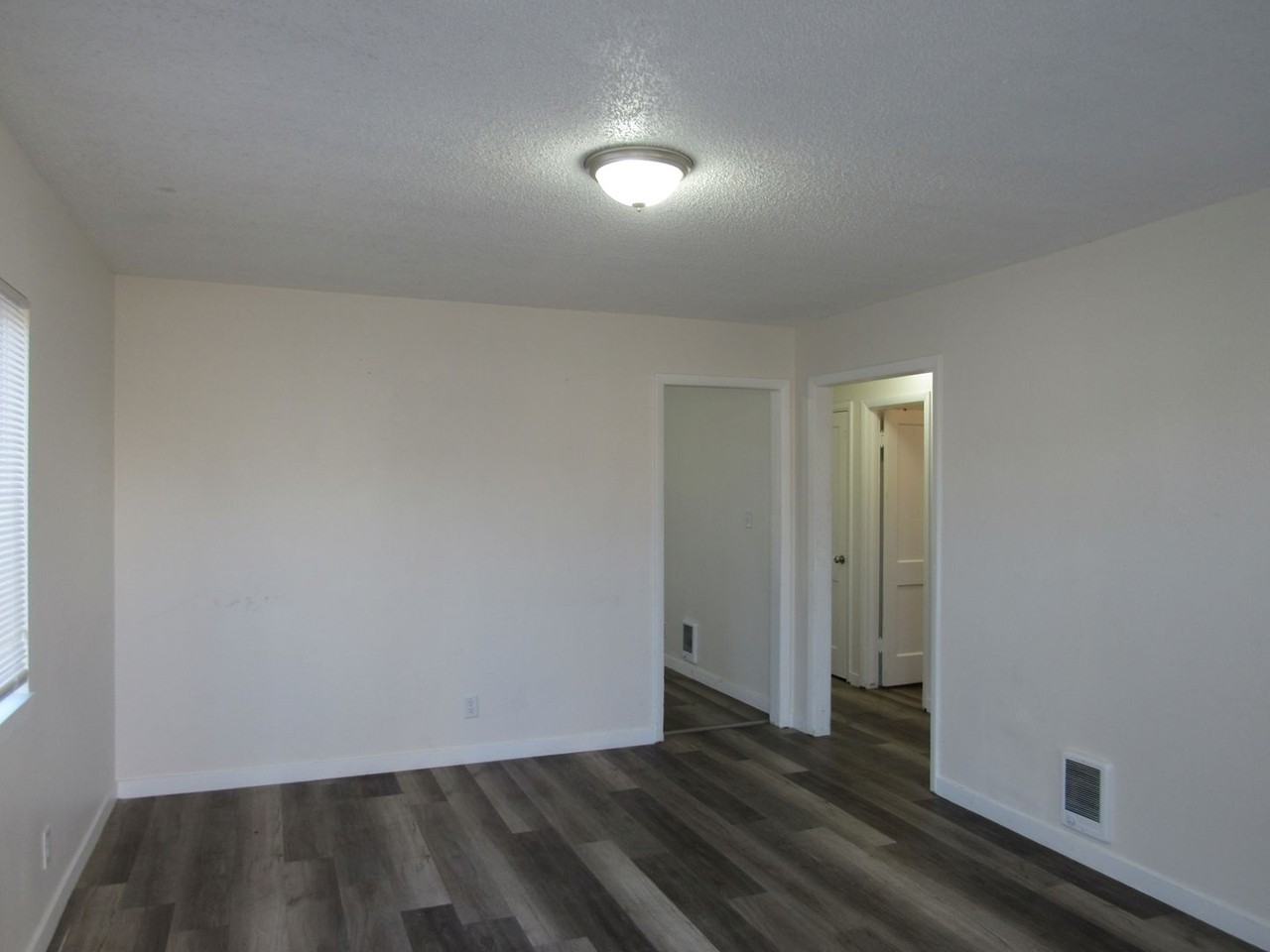 1104 S Wisconsin Ave - Photo 3 of 9