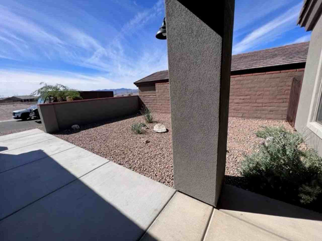 2677 Kingman Dr - Photo 3 of 50