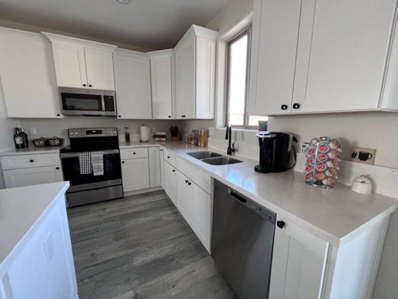 2677 Kingman Dr - Photo 7 of 50