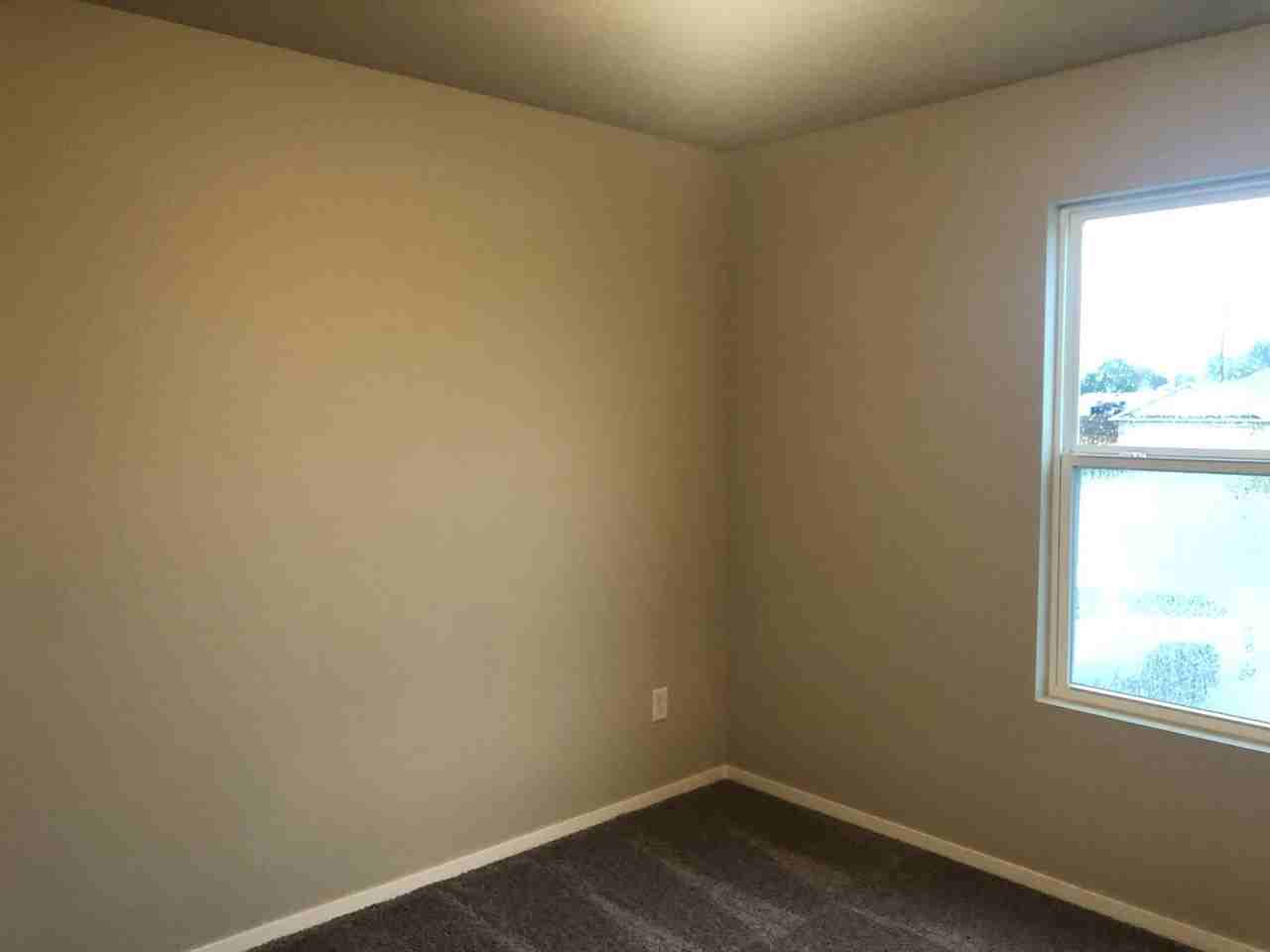 1906 S C St - Photo 6 of 13