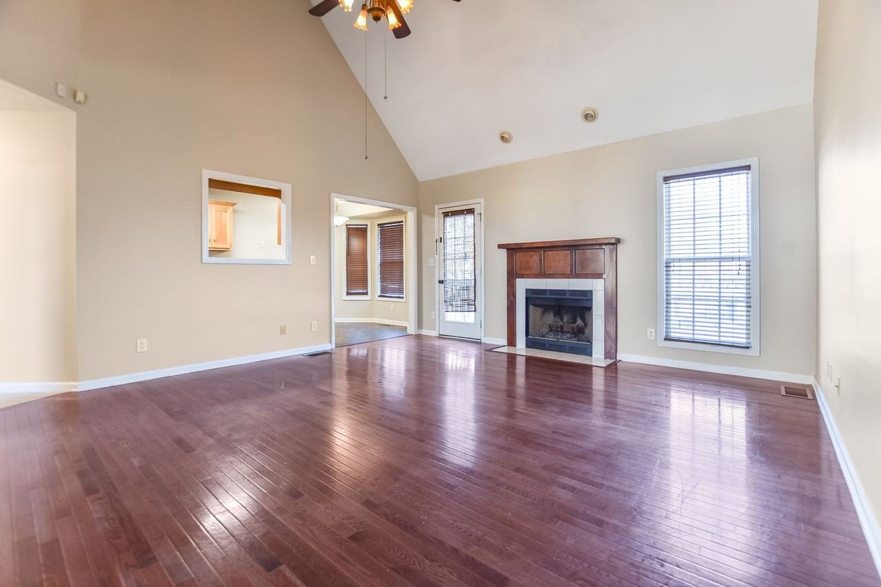 3886 Stella Dr - Photo 7 of 26