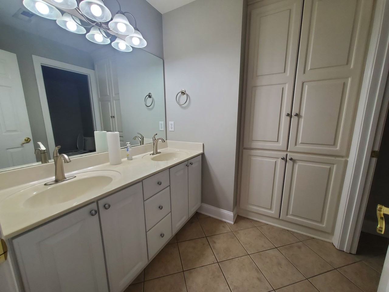 4890 Independence Dr #5 - Photo 6 of 50