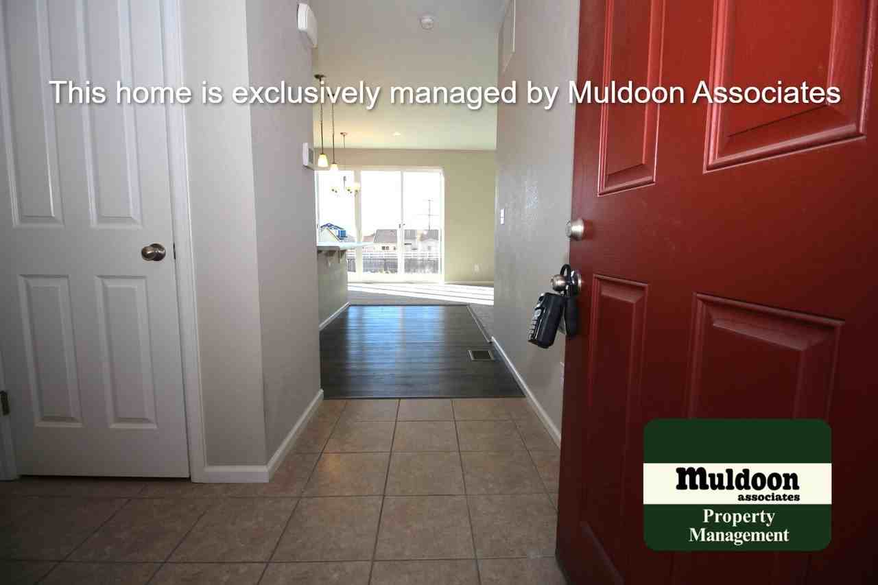 9716 Aberdale Ct - Photo 2 of 32