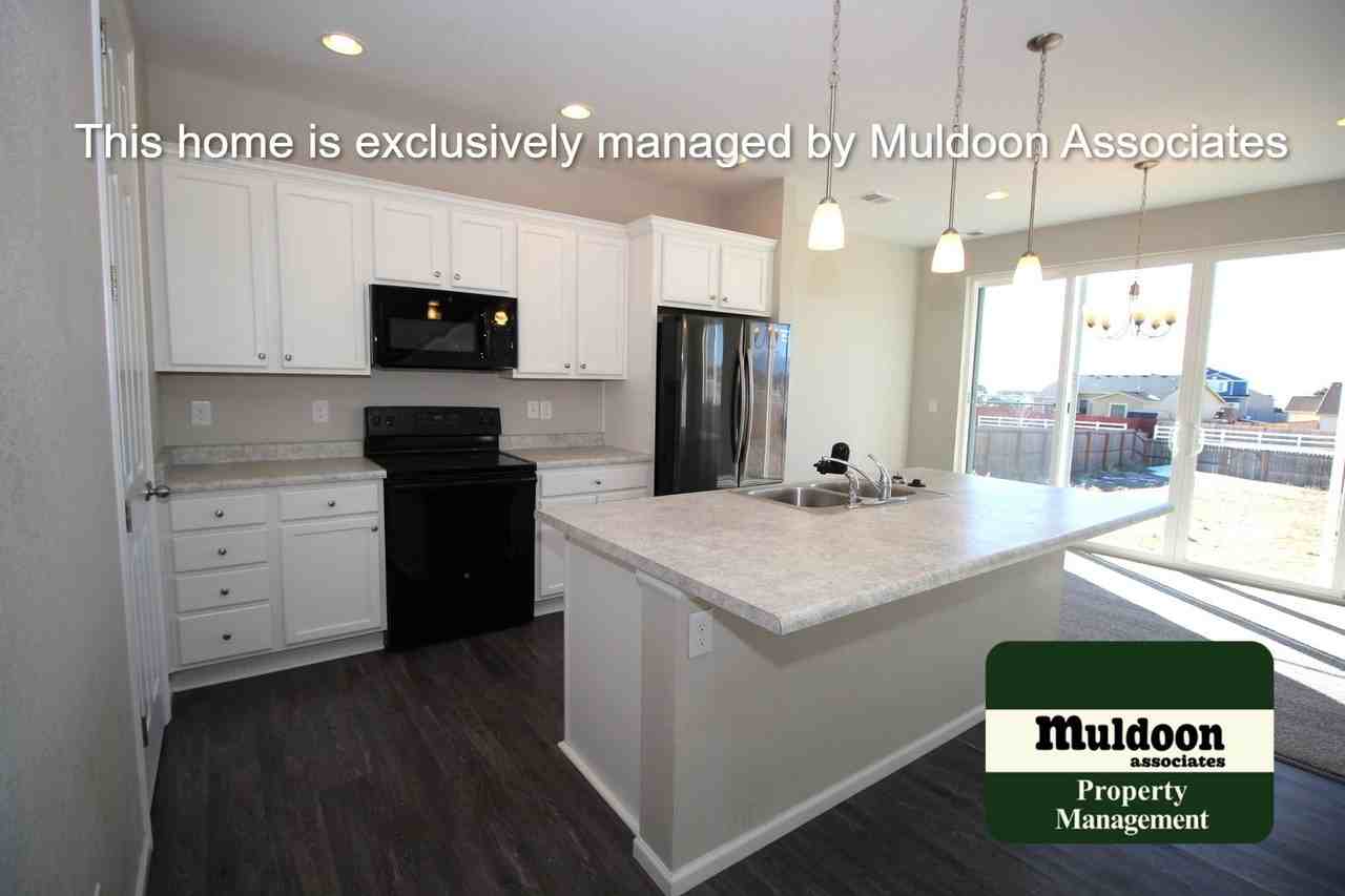 9716 Aberdale Ct - Photo 5 of 32