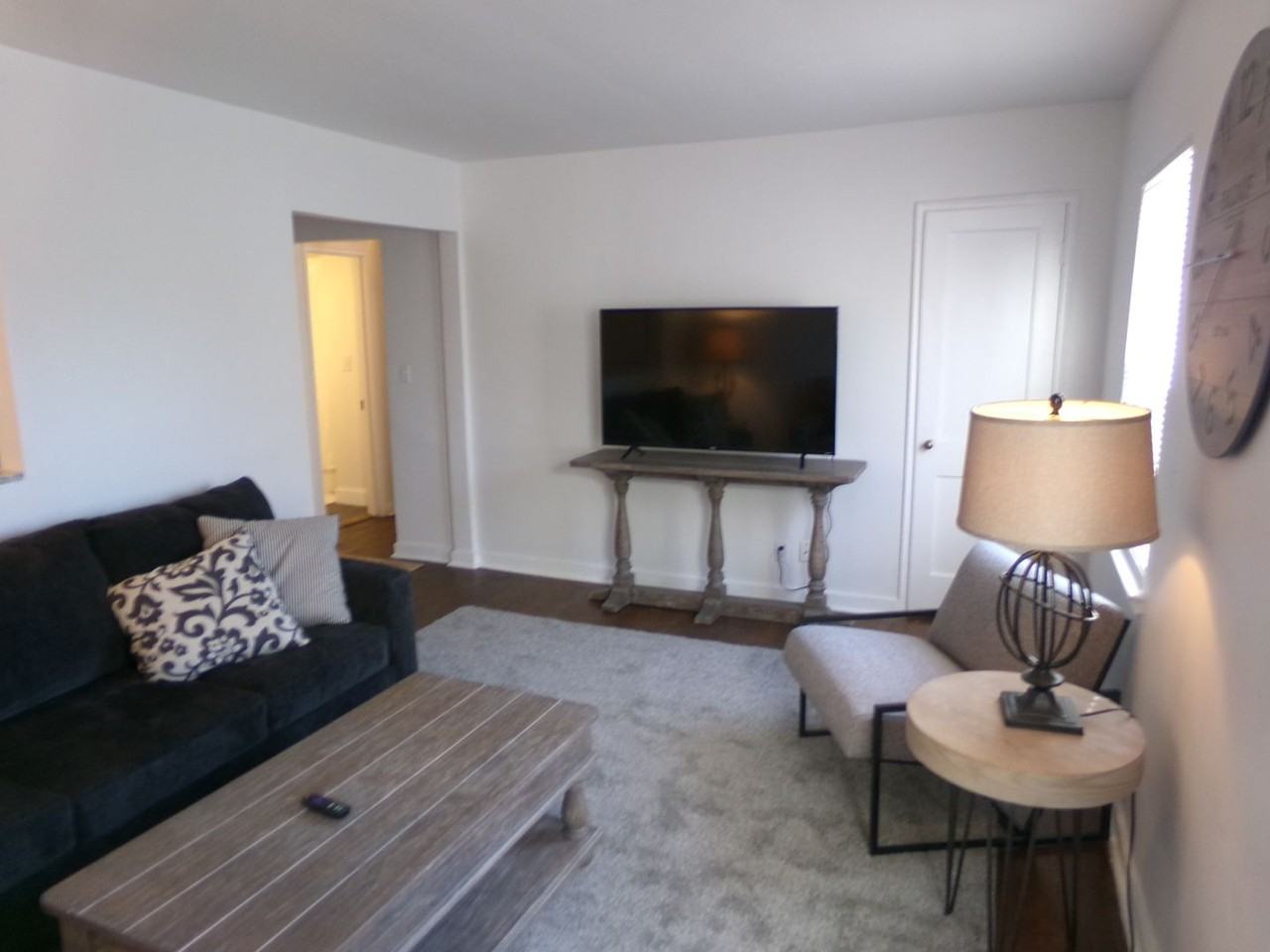 2507 Miller Park Cir Apt B - Photo 3 of 13