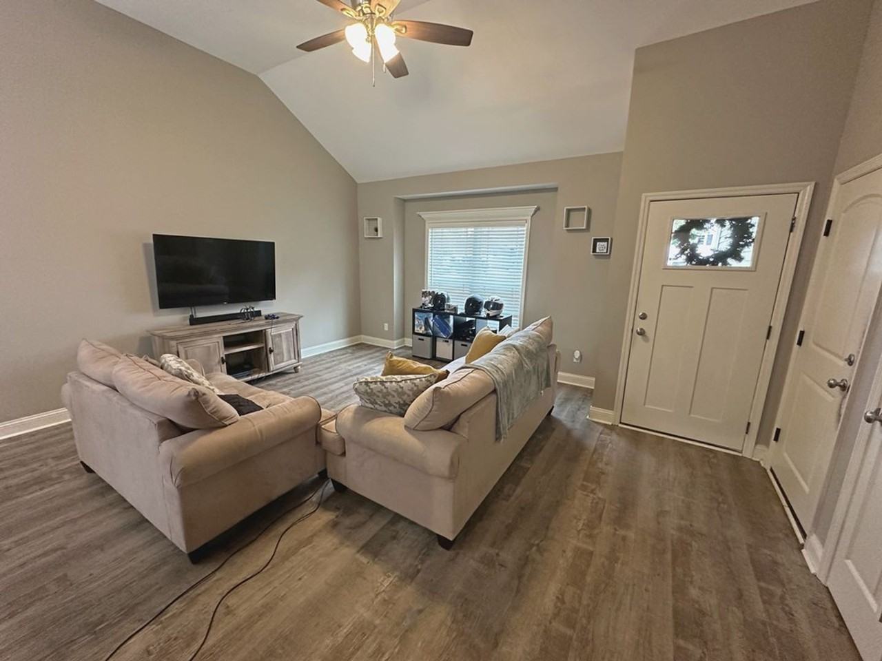 3837 Zaun Cir - Photo 2 of 15