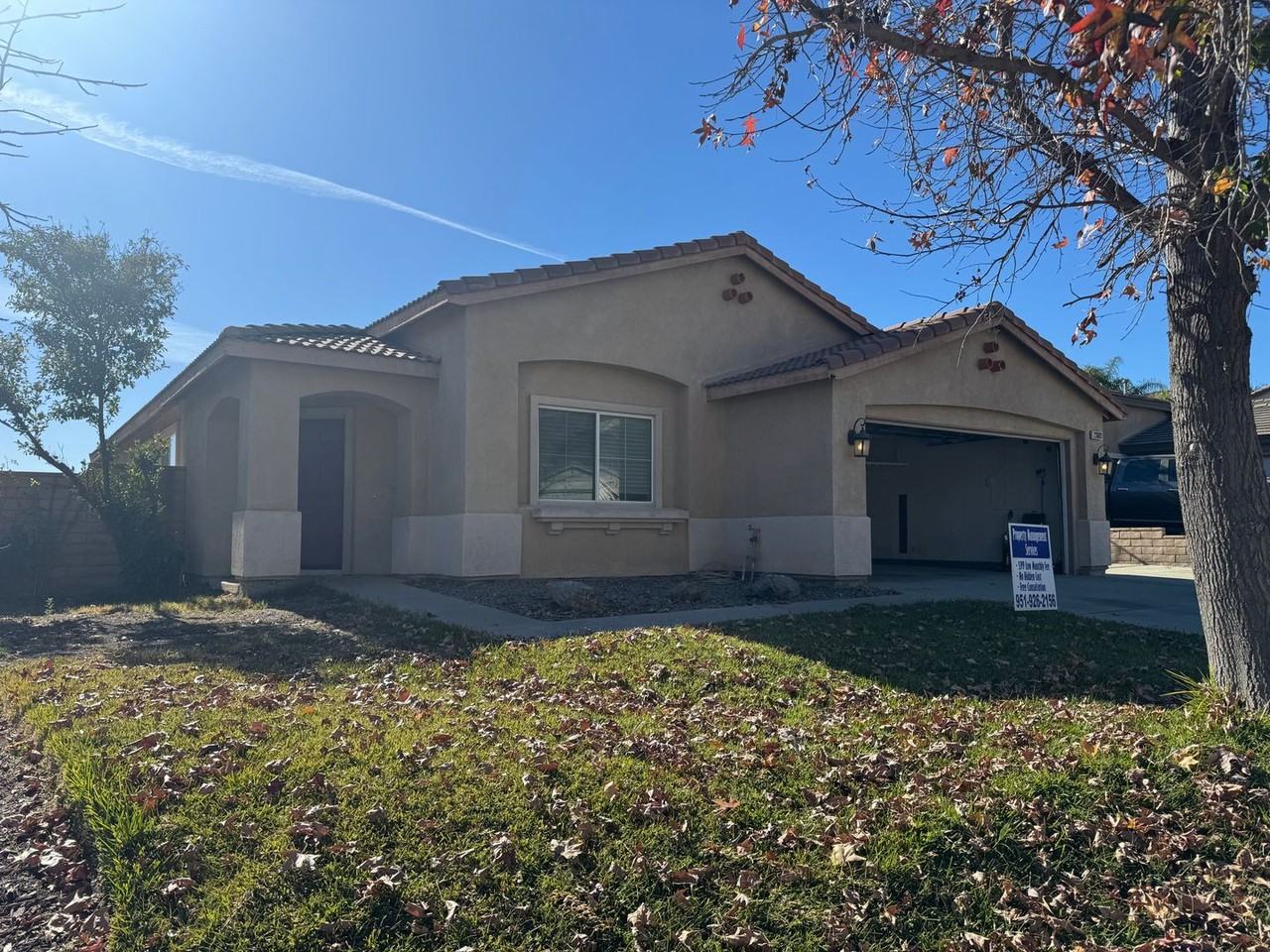 23693 Cheyenne Canyon Dr - Photo 2 of 27
