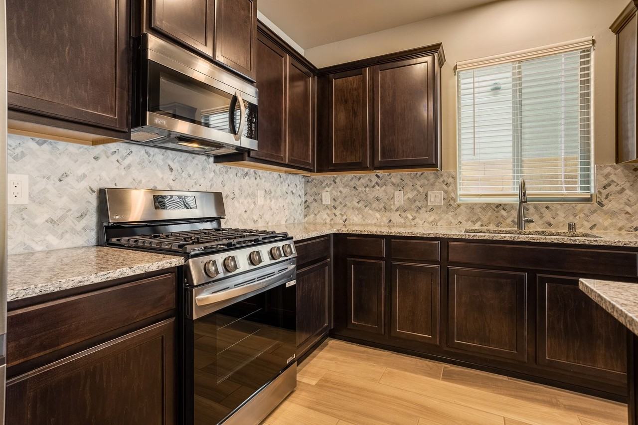 7701 Majesty Ct Nw - Photo 4 of 20