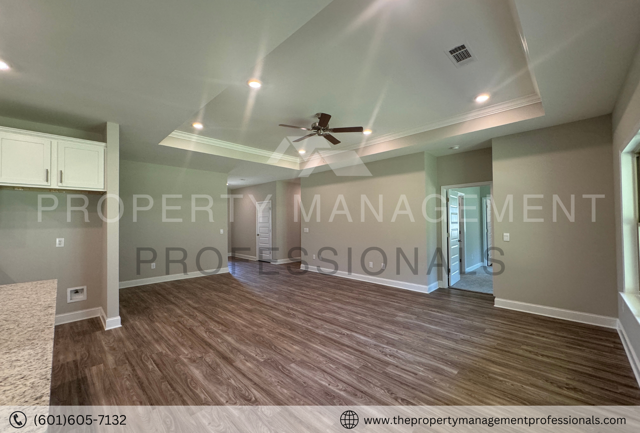 215 Serenity Lake Dr - Photo 6 of 39