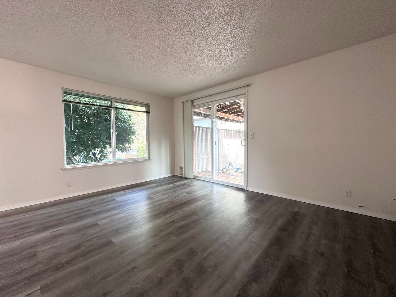 39910 Mccormick Dr - Photo 2 of 17
