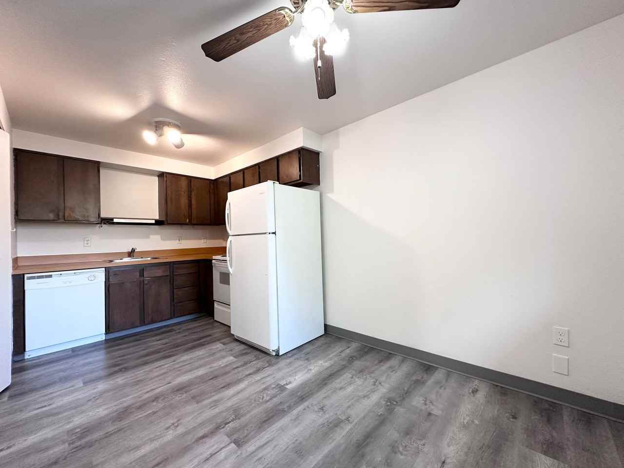 39910 Mccormick Dr - Photo 5 of 17